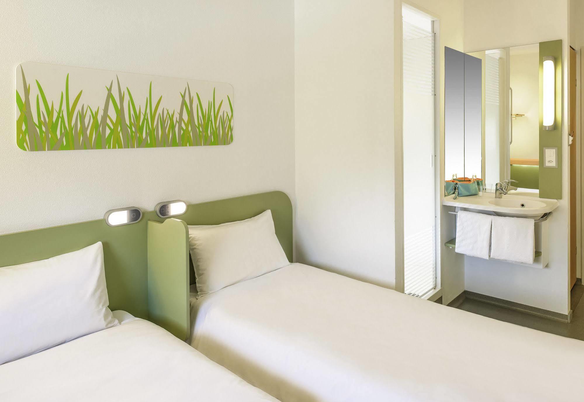 Ibis Budget Basel City Exterior foto